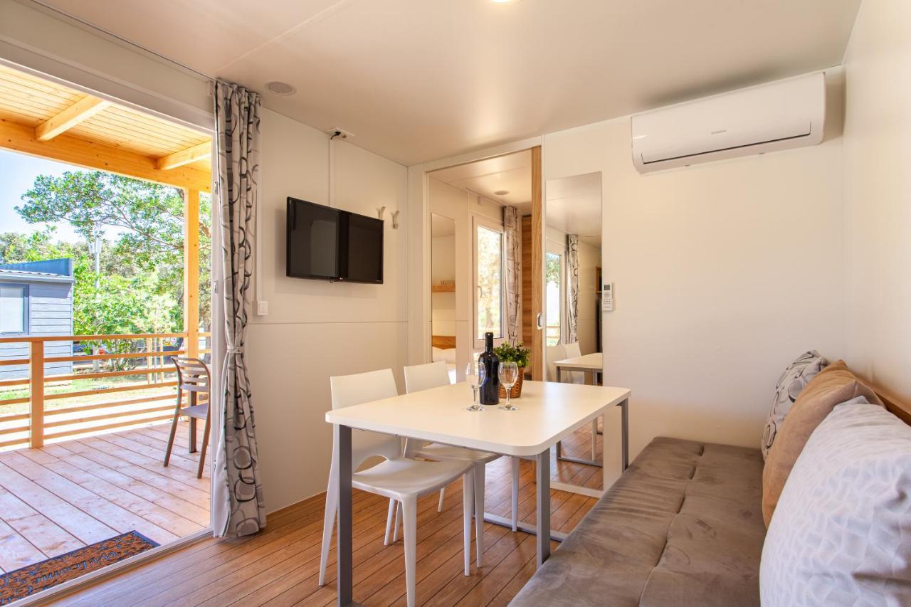 Mobile Homes Lopari Nerezine Exterior foto